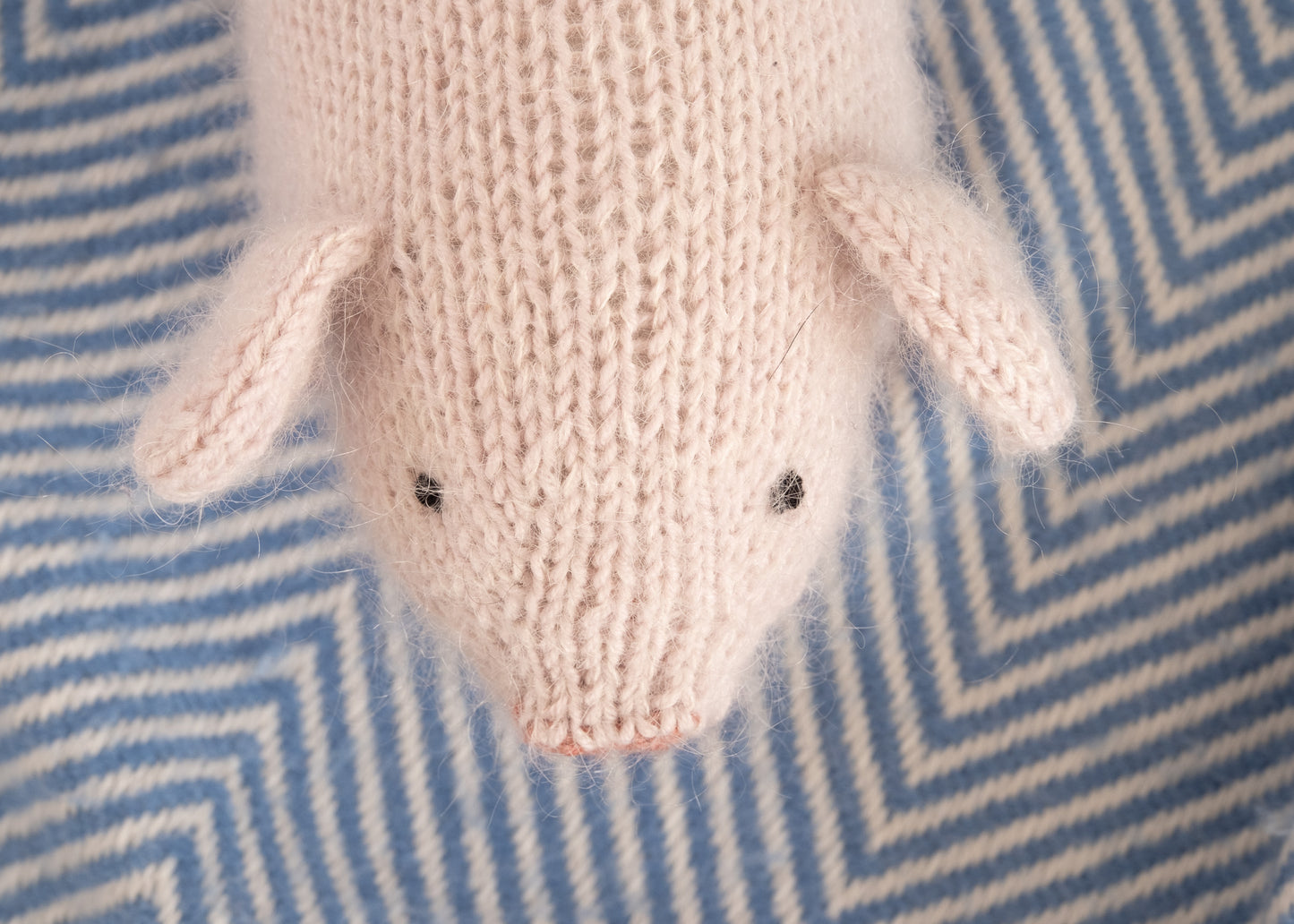 Piggy piglet - hand knitted pig