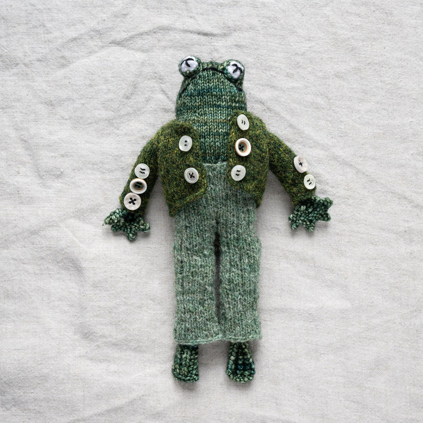 Frog and Toad - Frogs buttoned jacket from the children's stories