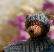Tsutsu Guilly and Frankie Bear - Hand knitted in the Merino wool