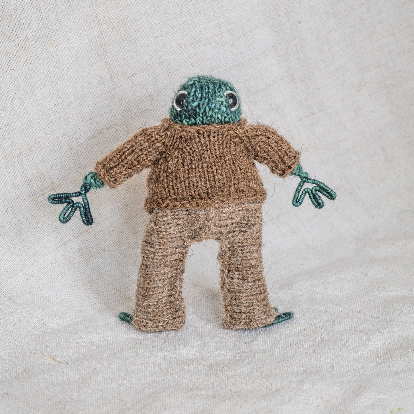 Frog and Toad book characters hand knitted at Ruperts House 