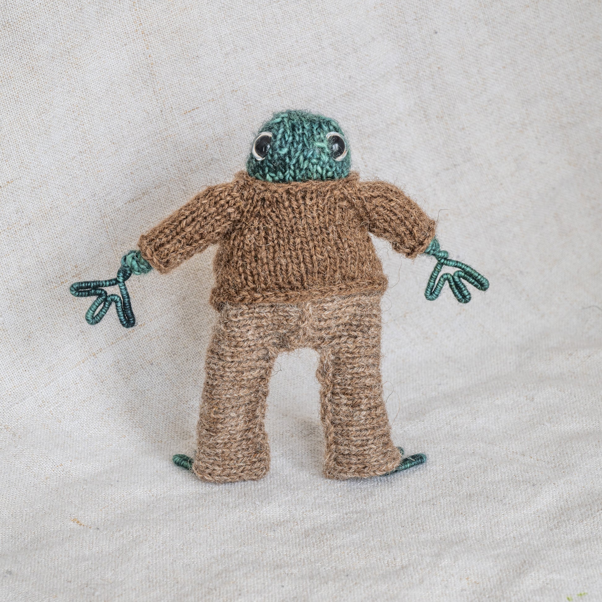 Frog and Toad book characters hand knitted at Ruperts House 