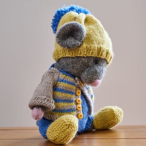 Hand Knitted Polushka Mouse by Ruperts House