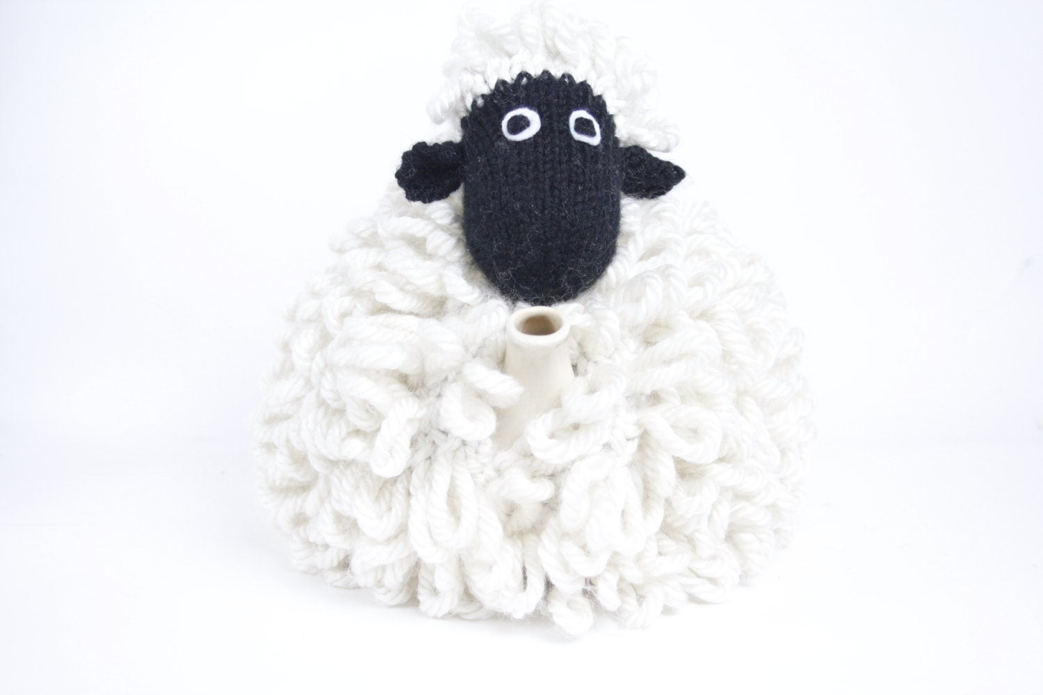 Mabel the sheep tea cosy hand knitted in chunky cream yarn