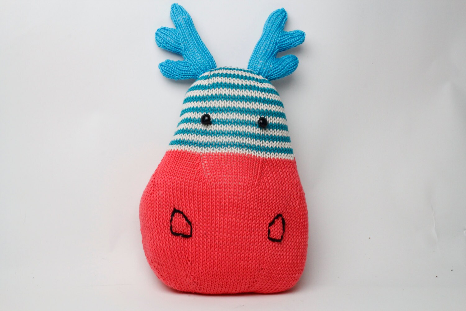 Marvellous Marvin the Moose - hand knitted cruelty free Moose head wall decor.