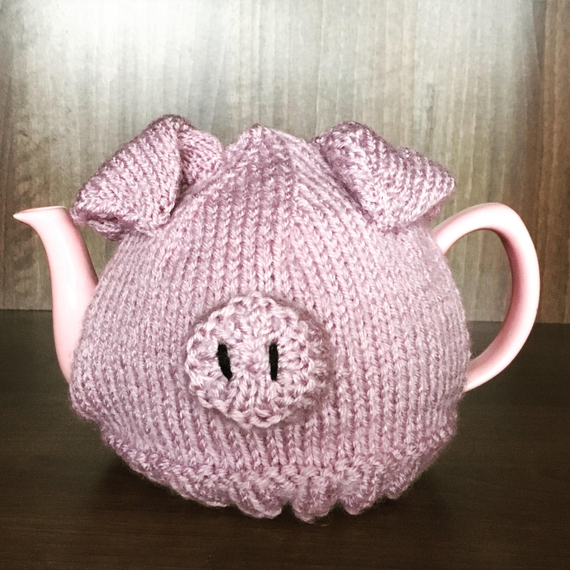 Pink Pig Tea Cosy with curly tail. Hand knitted. Tea lovers teatime treat.