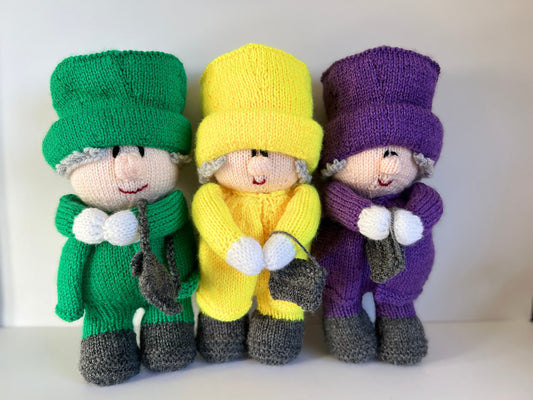 Queen Elizabeth II hand knitted character available in a variety of colours. Handbag on left or right with accessories …